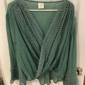 Long sleeve top